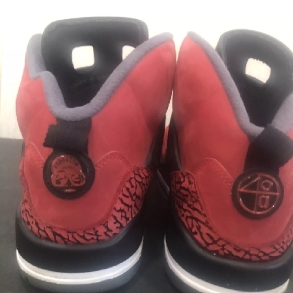 Nike Red and Black High-Top Sneakers - Picture 2 of 4